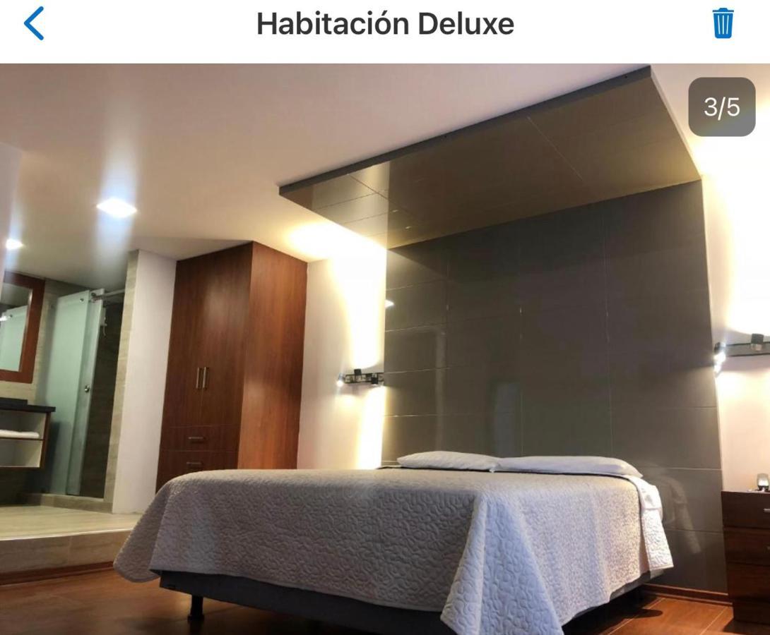 Hotel Bacastell Quito Extérieur photo