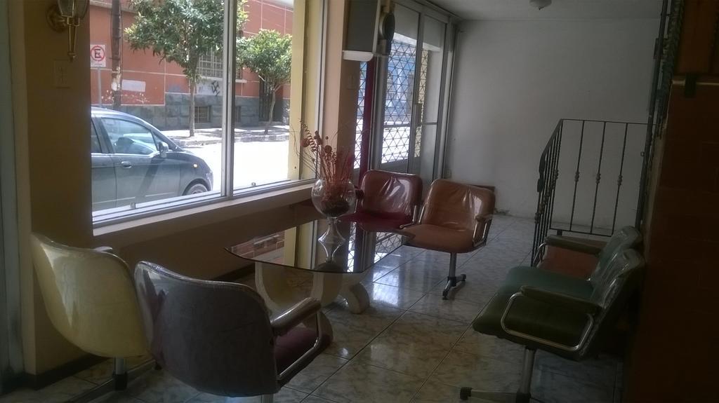 Hotel Bacastell Quito Extérieur photo